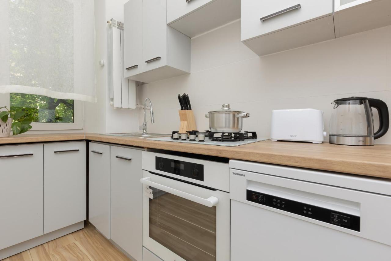 Bright Apartment Wola Near Metro Station By Noclegi Renters وارسو المظهر الخارجي الصورة