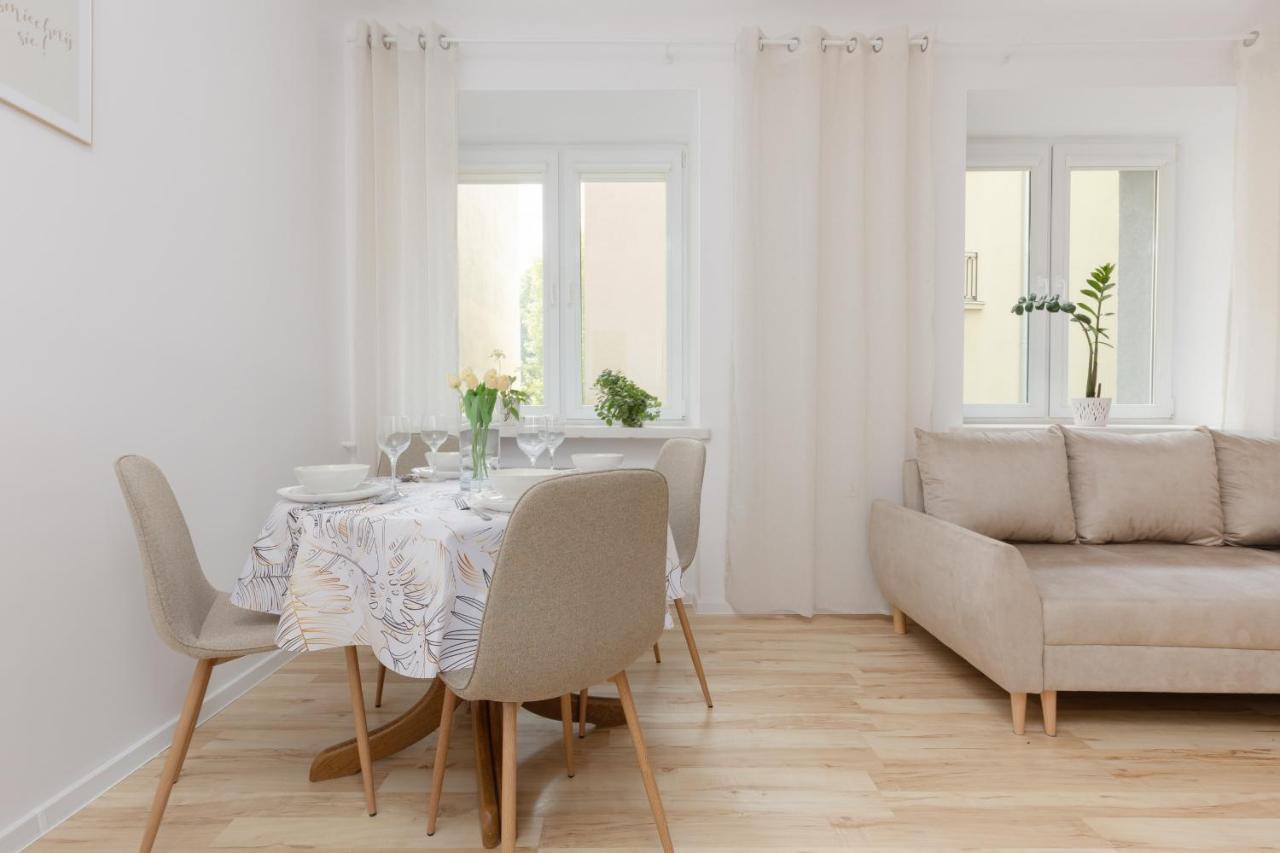 Bright Apartment Wola Near Metro Station By Noclegi Renters وارسو المظهر الخارجي الصورة