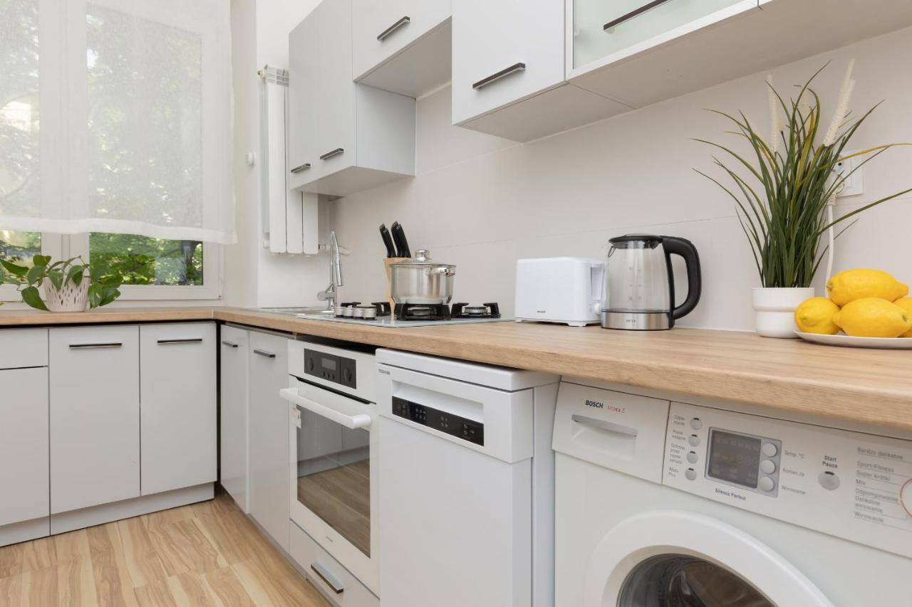 Bright Apartment Wola Near Metro Station By Noclegi Renters وارسو المظهر الخارجي الصورة