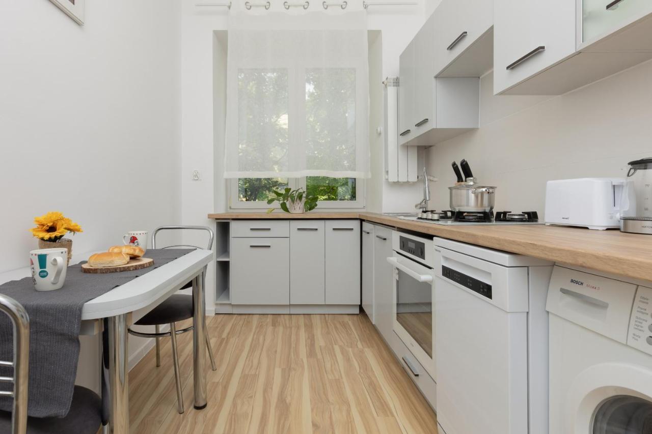 Bright Apartment Wola Near Metro Station By Noclegi Renters وارسو المظهر الخارجي الصورة